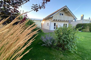 Haus am See mit Privatstrand, Kamin und Sauna